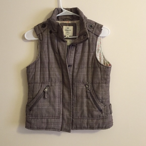 Zip up vest