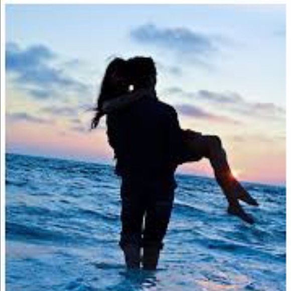 ALOHA from your Posher, SHILOH - Picture 5 of 9