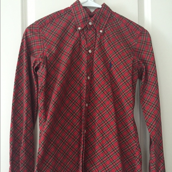 🏇🏾 Ralph Lauren plaid button up collared shirt.