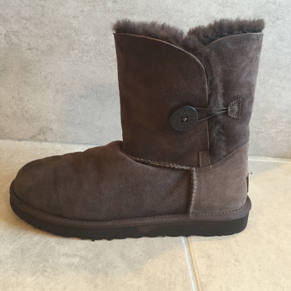 ugg bailey button boots size 8 ugg bailey button boots size 8
