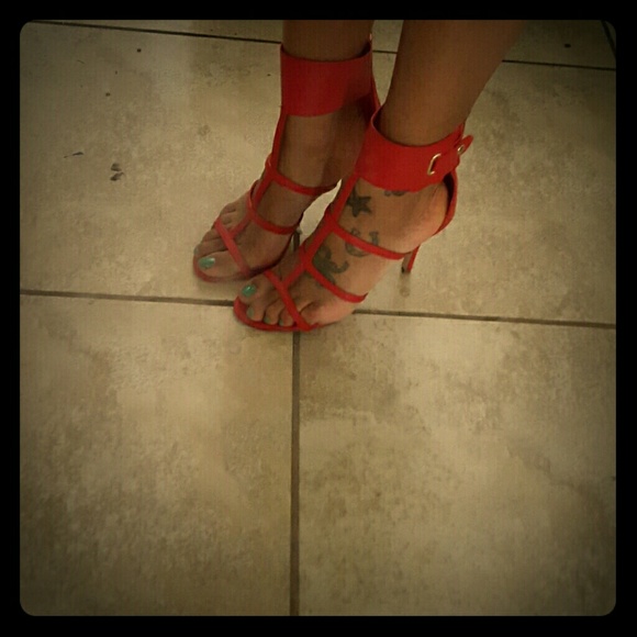 RED SCRAPPY HEELS