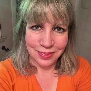 Meet your Posher, Carena