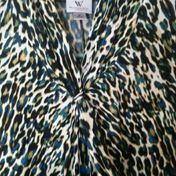 Gathered Neckline Unique Patterned Top - Picture 2 of 2