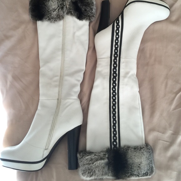 New boots, from Russia. 7.5 with rabbit fur.