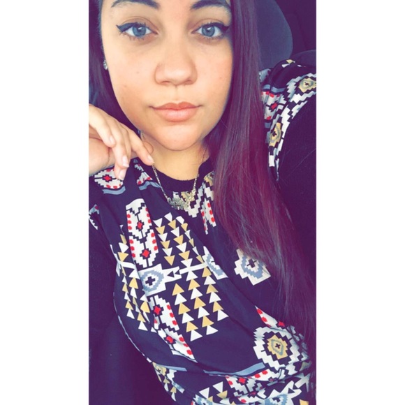 Meet your Posher, Caitlin