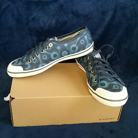 Women's Tretorn Suede Shoes!
