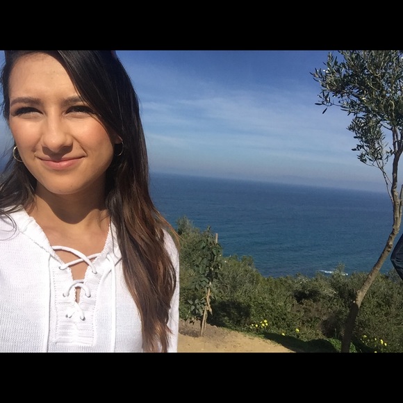 Meet your Posher, Julissa