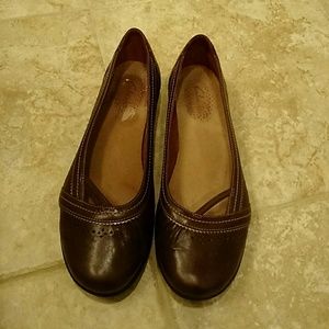 Clarks flat shoes