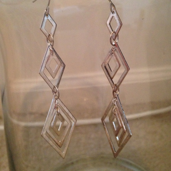 Silver diamond-shaped earrings