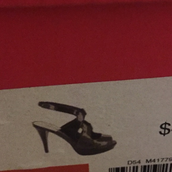 Black cross heels - Picture 4 of 4