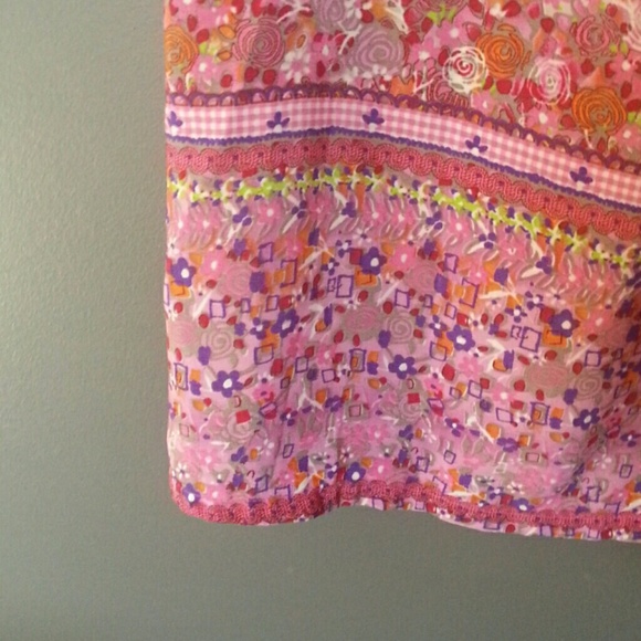 Fun Girly Dress - Picture 2 of 3