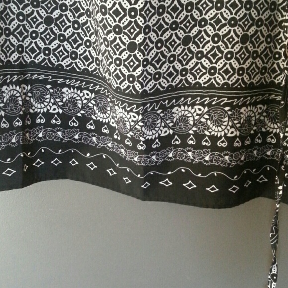 Versatile Wrap Around Skirt - Picture 2 of 3