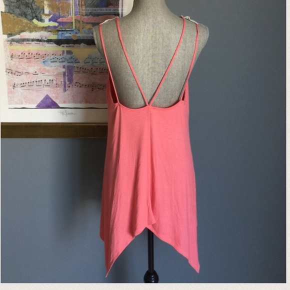 LAST ONE Crochet Neckline Trapeze Top - Picture 3 of 4