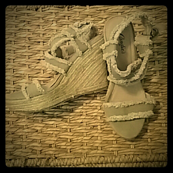 Wedge shoes