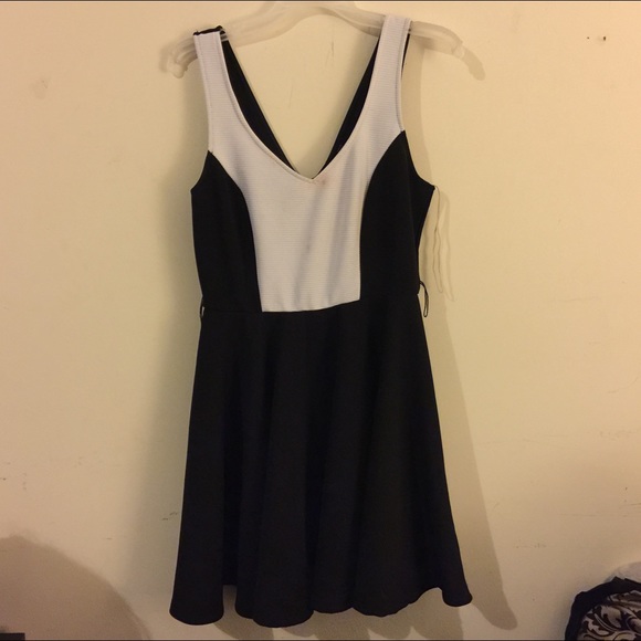Black and white skater dress