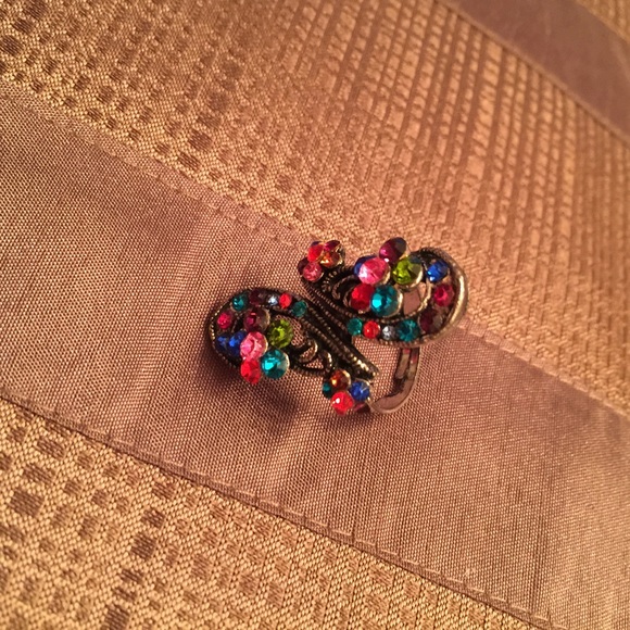 Ring - Picture 2 of 2