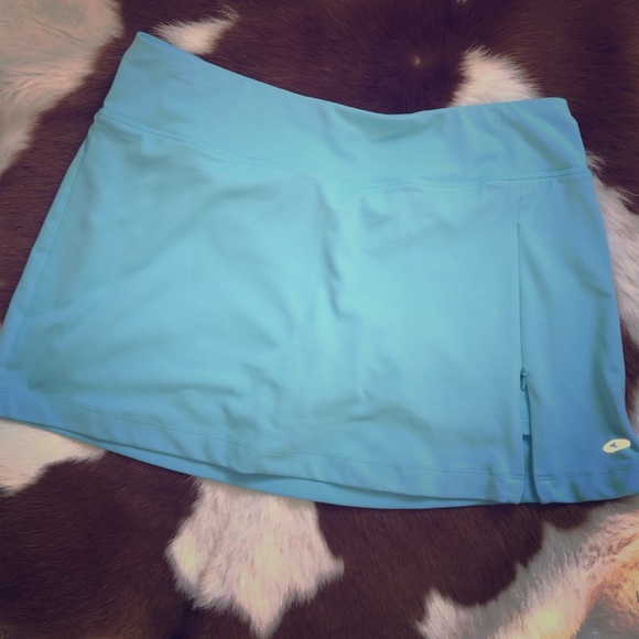 NWOT TENNIS SKIRT