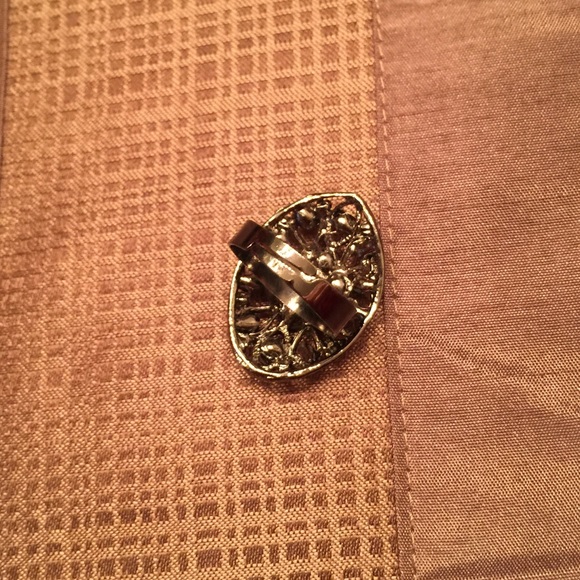 Ring - Picture 2 of 3
