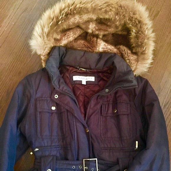 Host Pick SOLD sale Host Pick Laundry coat - Picture 2 of 4