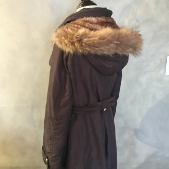 Host Pick SOLD sale Host Pick Laundry coat - Picture 3 of 4