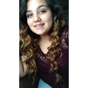 Meet your Posher, Raquel