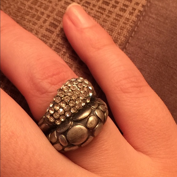 Ring - Picture 4 of 4