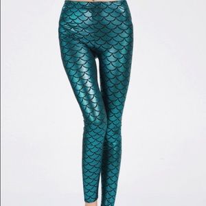 Mermaid leggings size small/medium turquoise/green