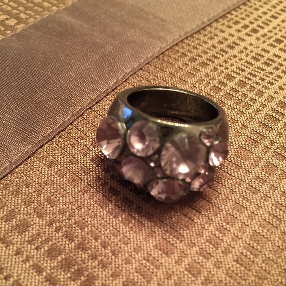 Ring - Picture 1 of 2