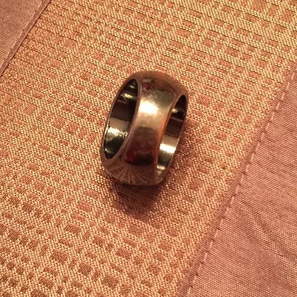 Ring - Picture 2 of 2