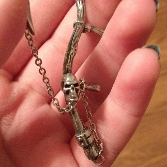 Ear cuff/earring - Picture 2 of 3