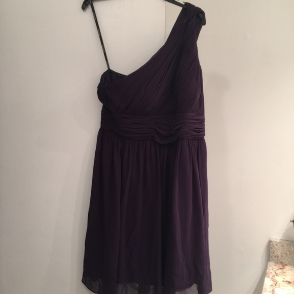 One Off shoulder evening dark purple dress size 14 - Picture 1 of 4