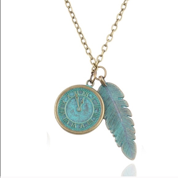 Feather necklace(NWT) Price Firm - Picture 3 of 3