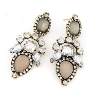 //Neutral Crystal Vintage// Statement Earrings