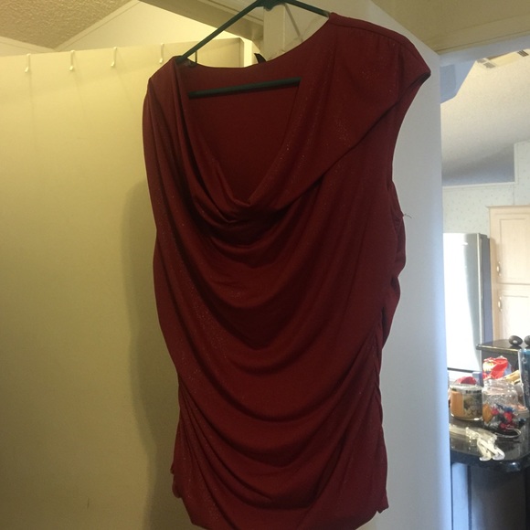 Cute burgundy top