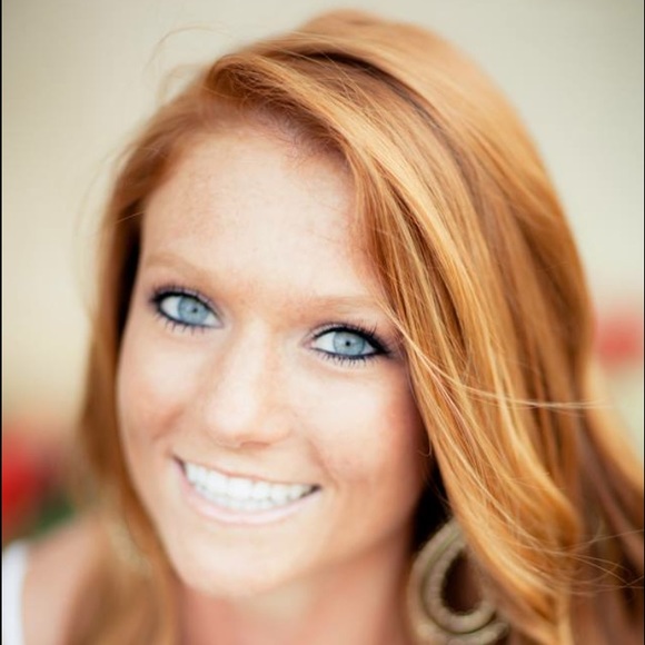 Meet your Posher, Katie - Picture 1 of 1
