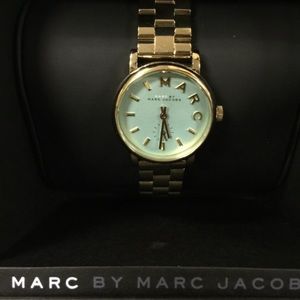 Marc Jacobs watch! I love this watch💙💚