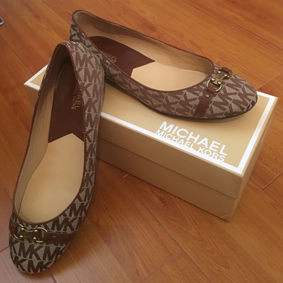 🚫SOLD🚫 Micheal Kors ballet flats