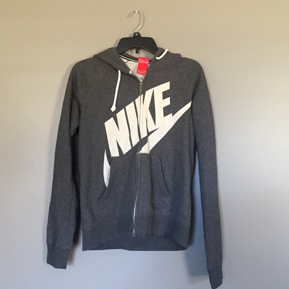 Nike Tops - Nike zip up