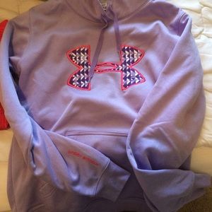 Purple UNDER ARMOUR sweatshirt