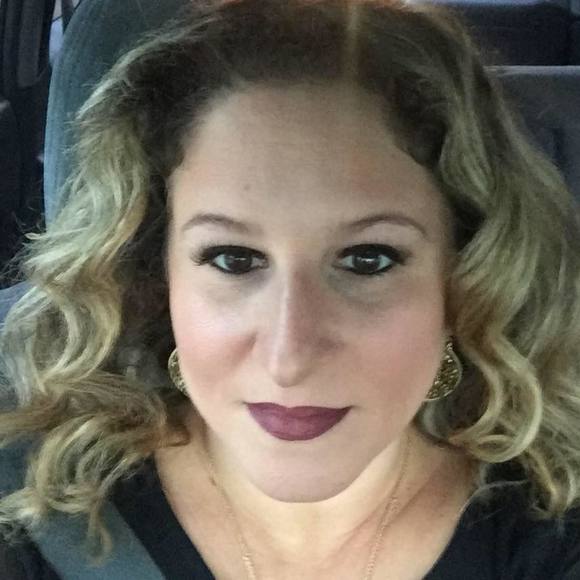 Meet your Posher, Meredith