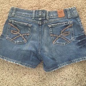 BKE shorts size 28