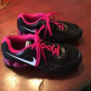 Athletic shoes these are in great condition