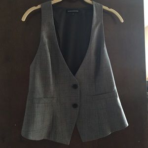 Fitted dress vest