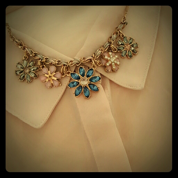 Lauren Conrad
 Jewelry - Lauren Conrad necklace