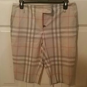 Burberry Capri Pants