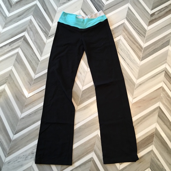 Lululemon Black roll down pant