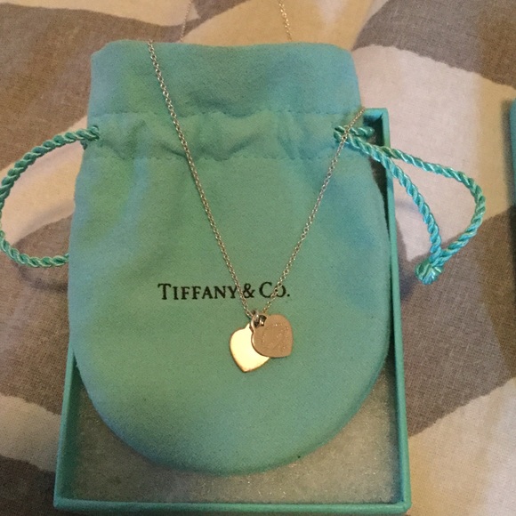 Tiffany & Co. Rebedo heart necklace
