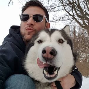 Meet your Posher, Dennis