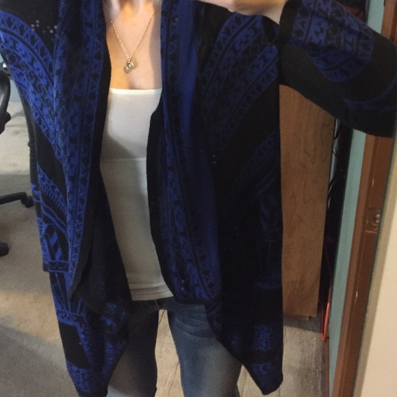 Flowing Aztec Cardigan 🌺 - Picture 2 of 3