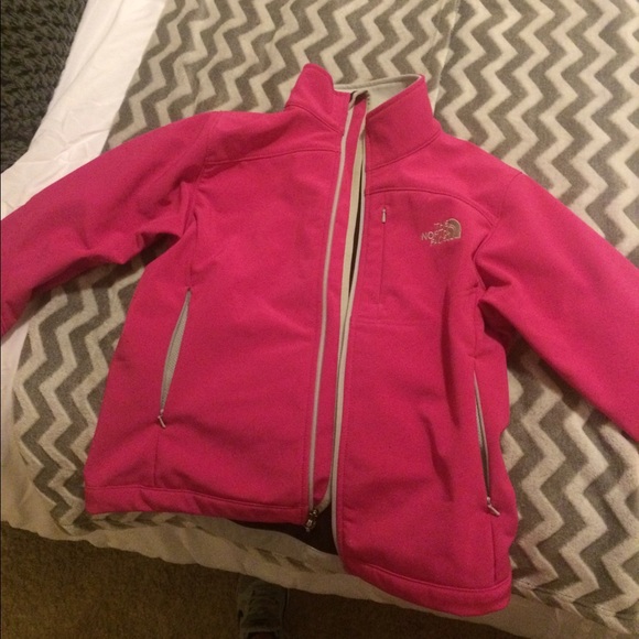 BRAND NEW, NEVER WORE! Pink northface!